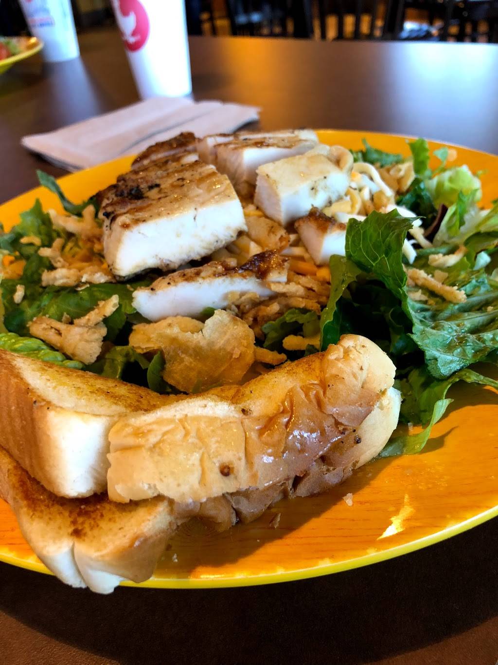 Zaxbys Chicken Fingers & Buffalo Wings | restaurant | 9556 Cliffdale Rd, Fayetteville, NC 28304, USA | 9104917100 OR +1 910-491-7100