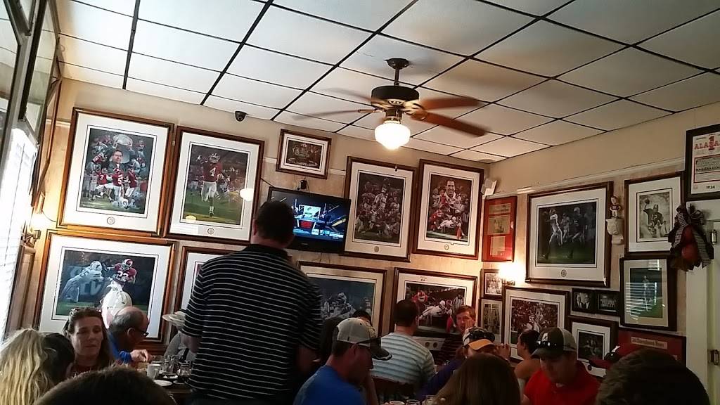 Waysider | restaurant | 1512 Greensboro Ave, Tuscaloosa, AL 35401, USA | 2053458239 OR +1 205-345-8239