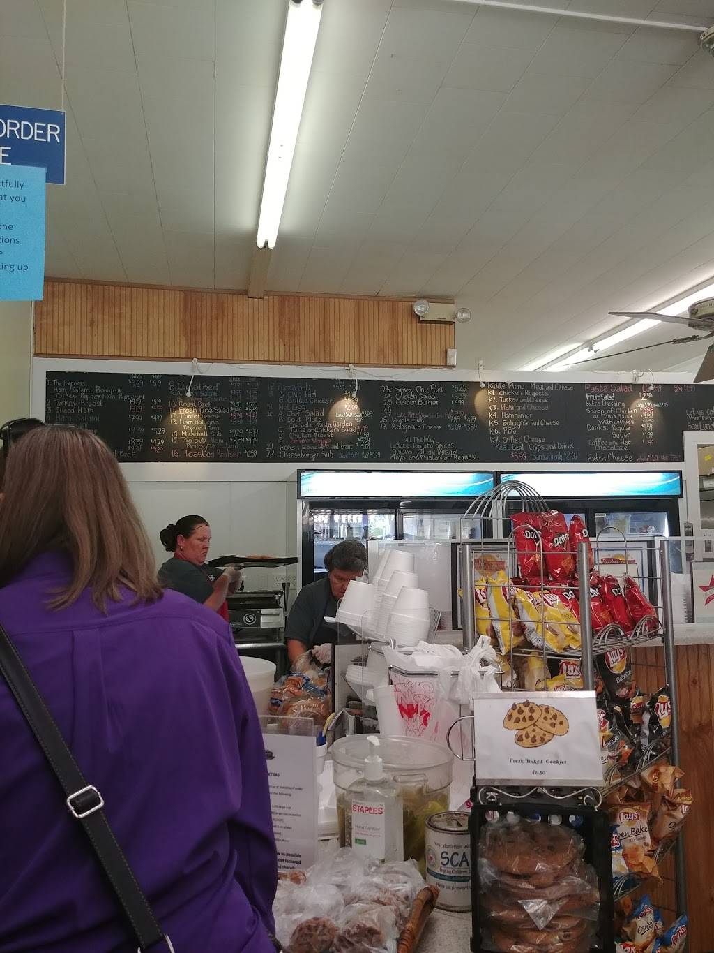 Sub Express | meal takeaway | 126 W Broad St, Statesville, NC 28677, USA | 7048729666 OR +1 704-872-9666