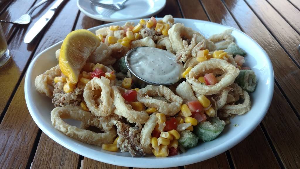 Liberty Hound | restaurant | 1 Naval Park Cove, Buffalo, NY 14202, USA | 7168459173 OR +1 716-845-9173