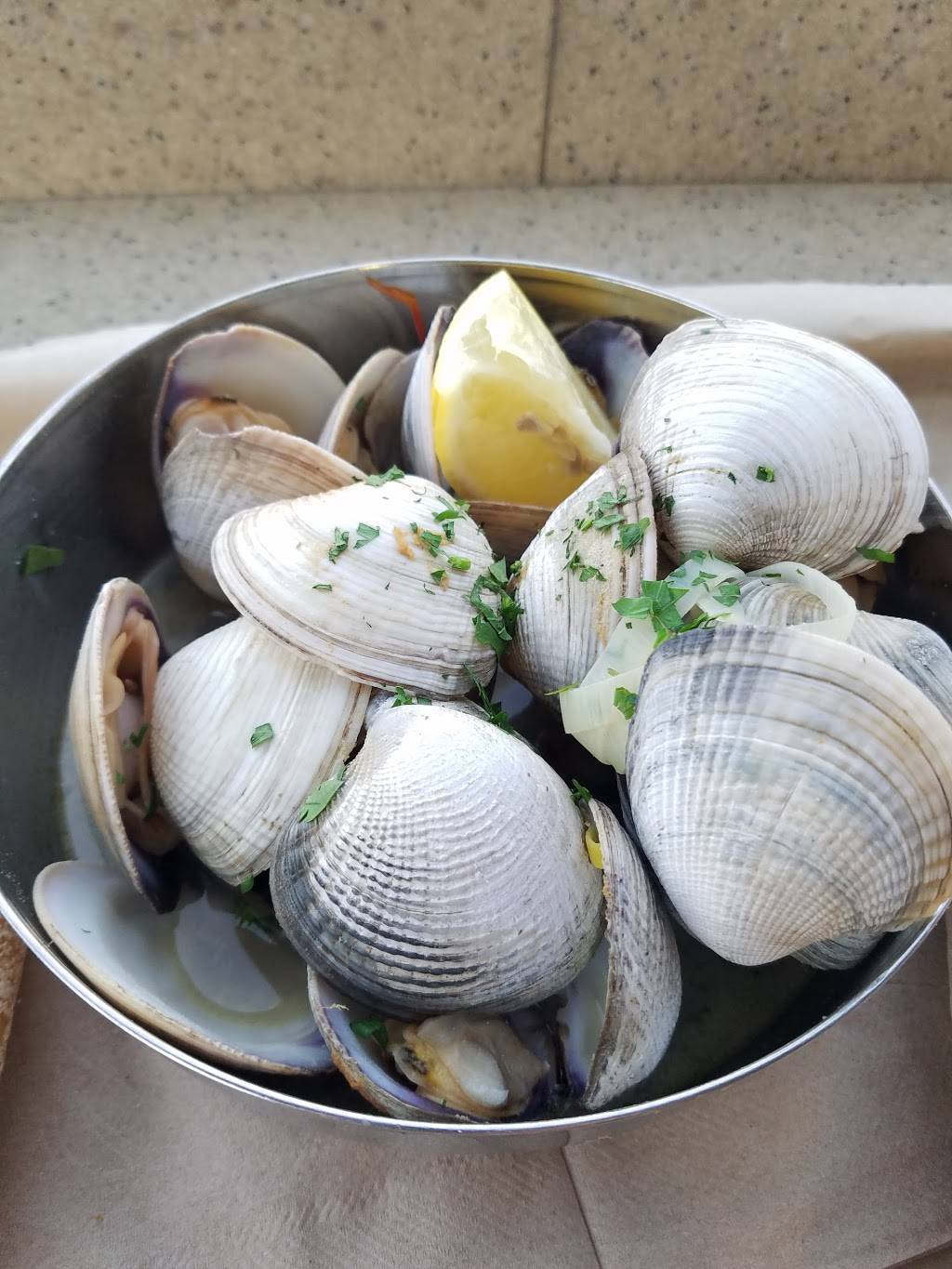 Mitchs Seafood | restaurant | 1403 Scott St, San Diego, CA 92106, USA | 6192228787 OR +1 619-222-8787