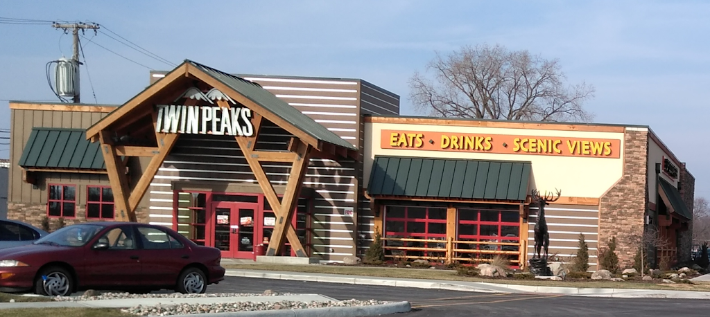 Twin Peaks Toledo | restaurant | 5060 Monroe St, Toledo, OH 43623, USA | 5672006057 OR +1 567-200-6057