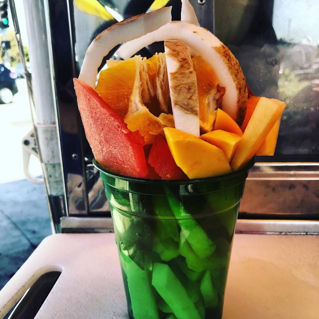 Reyna fruit | restaurant | 5610 York Blvd, Los Angeles, CA 90042, USA | 3239795034 OR +1 323-979-5034