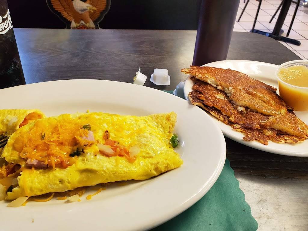 R.D.s Diner | restaurant | 2404 Post Rd, Stevens Point, WI 54481, USA | 7155446709 OR +1 715-544-6709