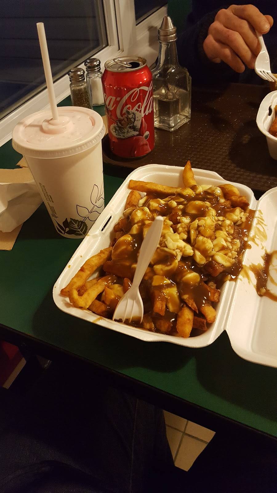 Chips & Dairy Fast Food | cafe | 2920 Bank St, Gloucester, ON K1T 1N6, Canada | 6137399889 OR +1 613-739-9889