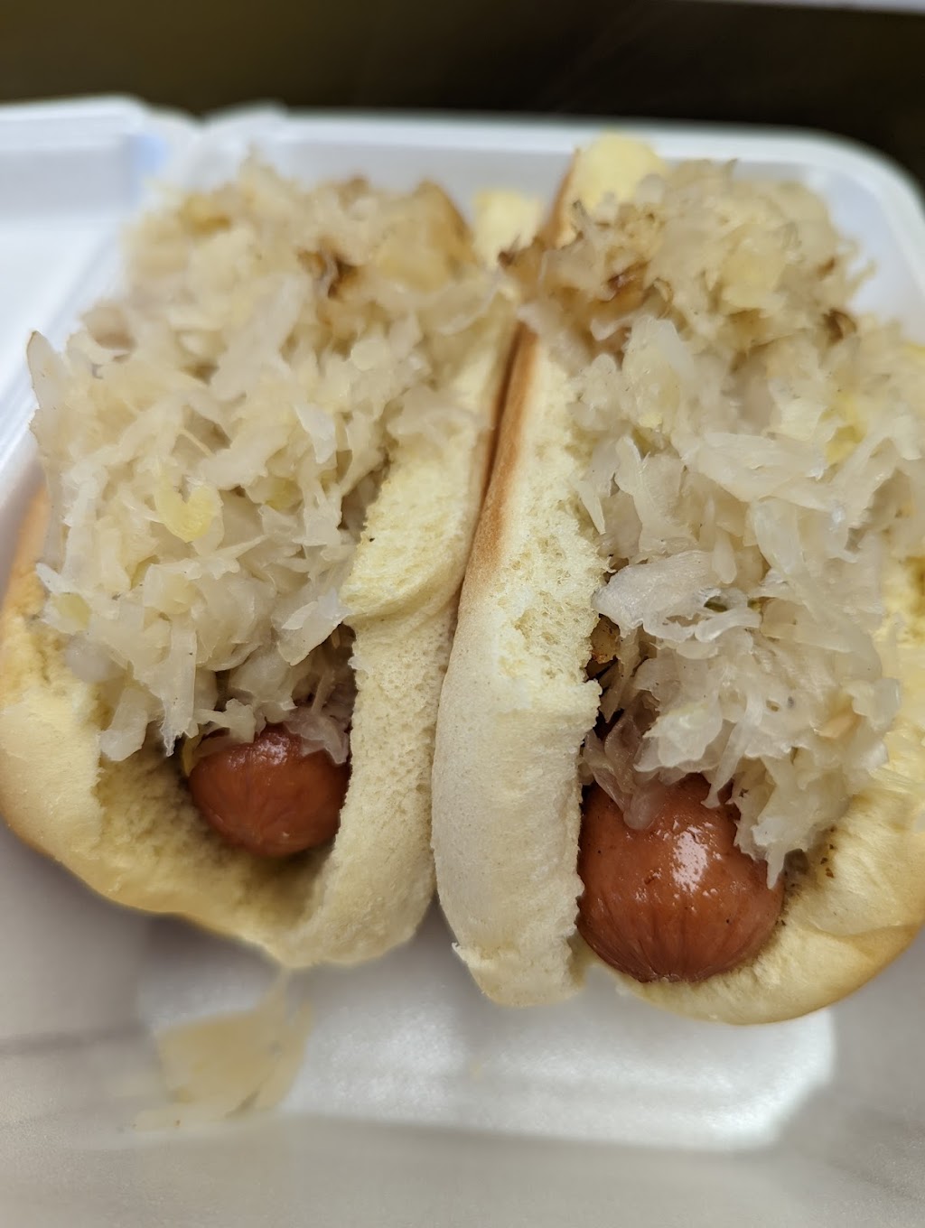 Stumpy’s Shack and Dog House | restaurant | 32 N Market St, Elizabethtown, PA 17022, USA | 7173618787 OR +1 717-361-8787