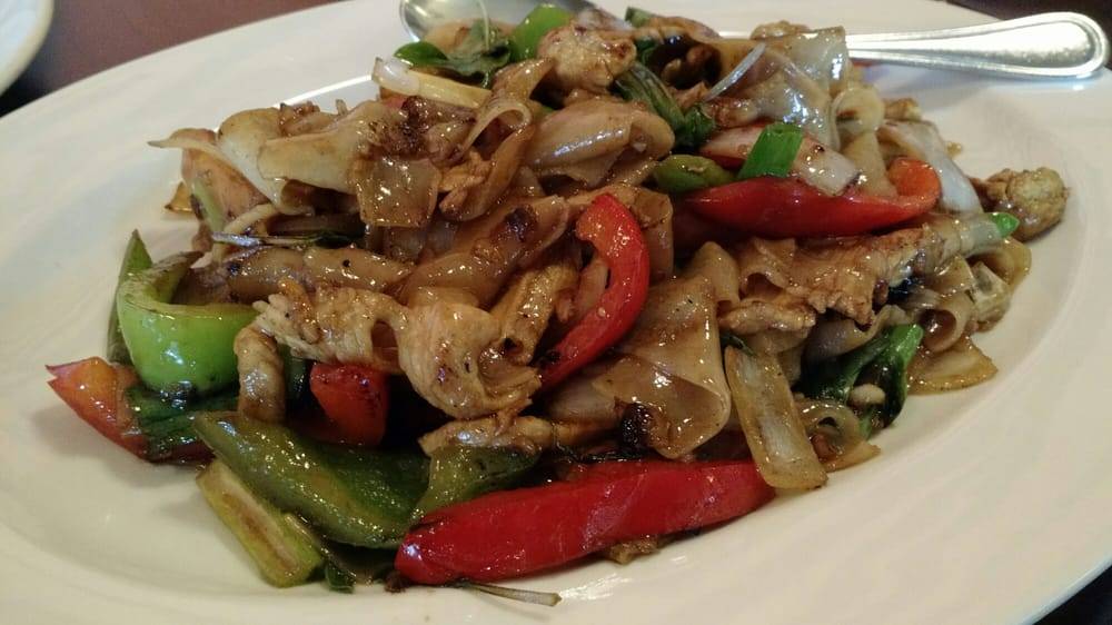 Thai Hut | restaurant | 104 N Glendale Ave, Glendale, CA 91206, USA | 8182459276 OR +1 818-245-9276