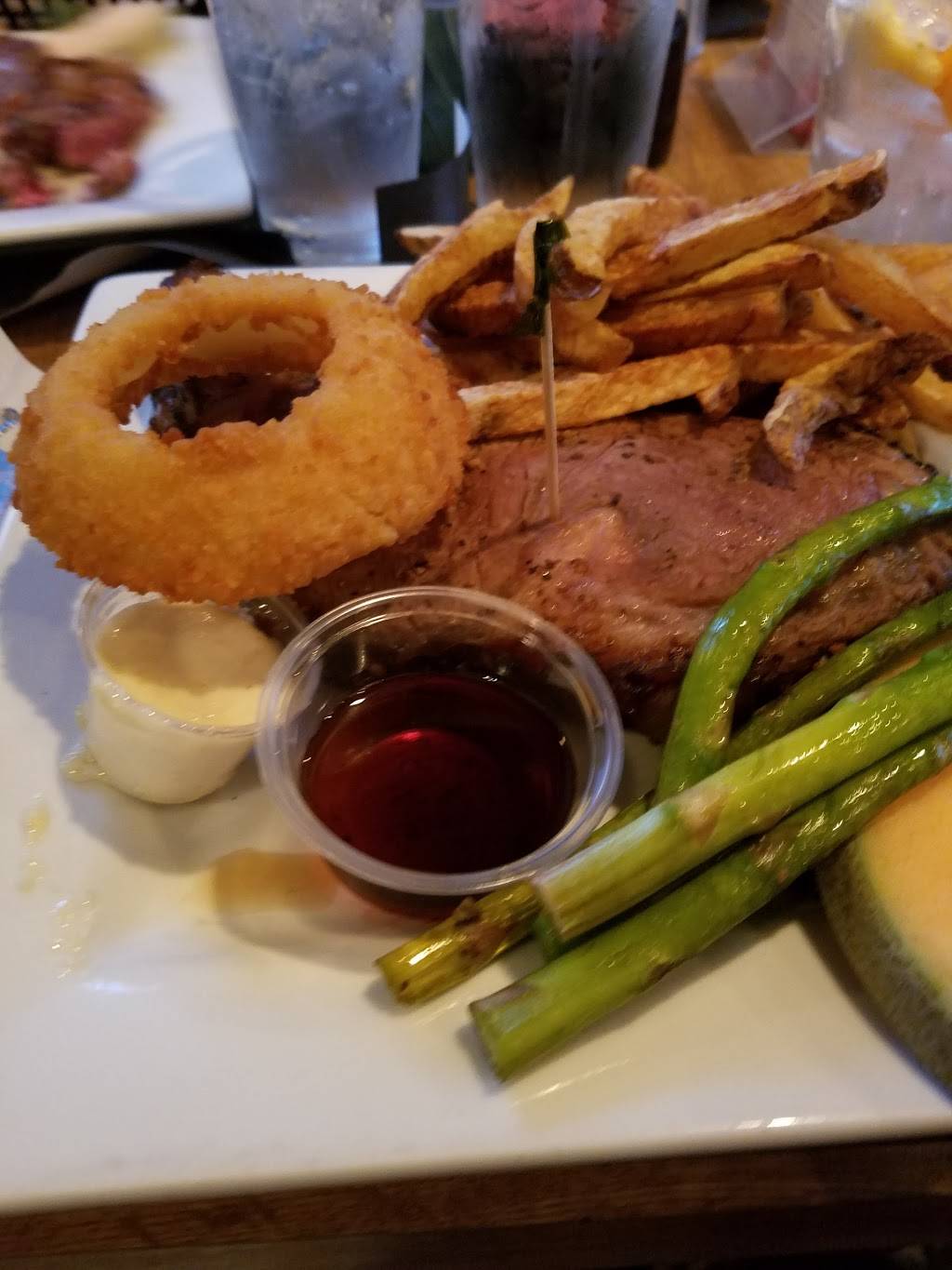 Bens Restaurant & Bar | restaurant | 17729 W Akron-Canfield Rd, Berlin Center, OH 44401, USA | 3305477633 OR +1 330-547-7633