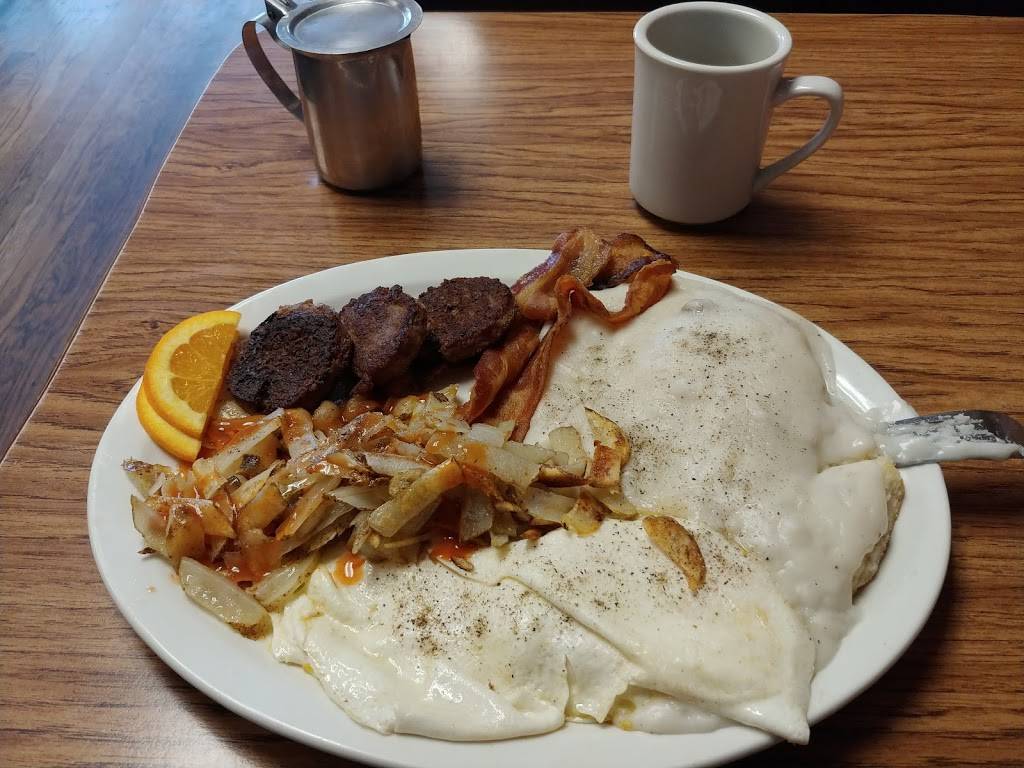 Town Square Cafe & Bakery | restaurant | 704 Veterans Memorial Dr, Tellico Plains, TN 37385, USA | 4232532200 OR +1 423-253-2200