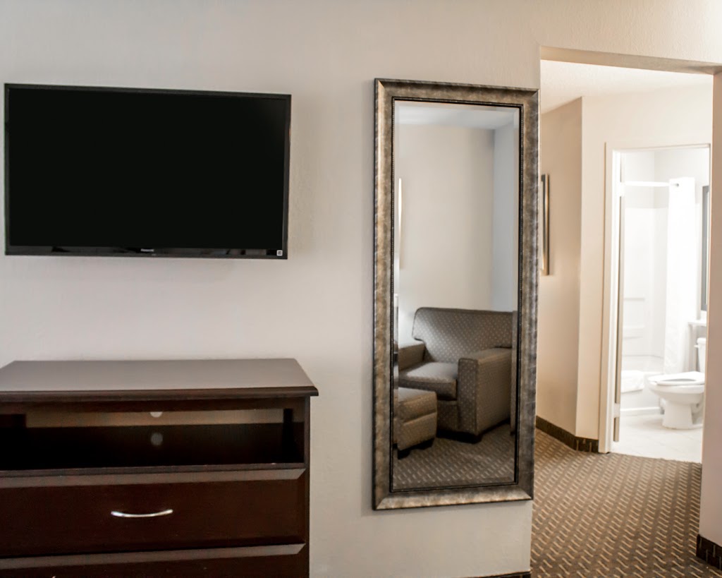 Quality Inn Akron - Fairlawn | restaurant | 70 Rothrock Loop, Copley, OH 44321, USA | 3306682700 OR +1 330-668-2700