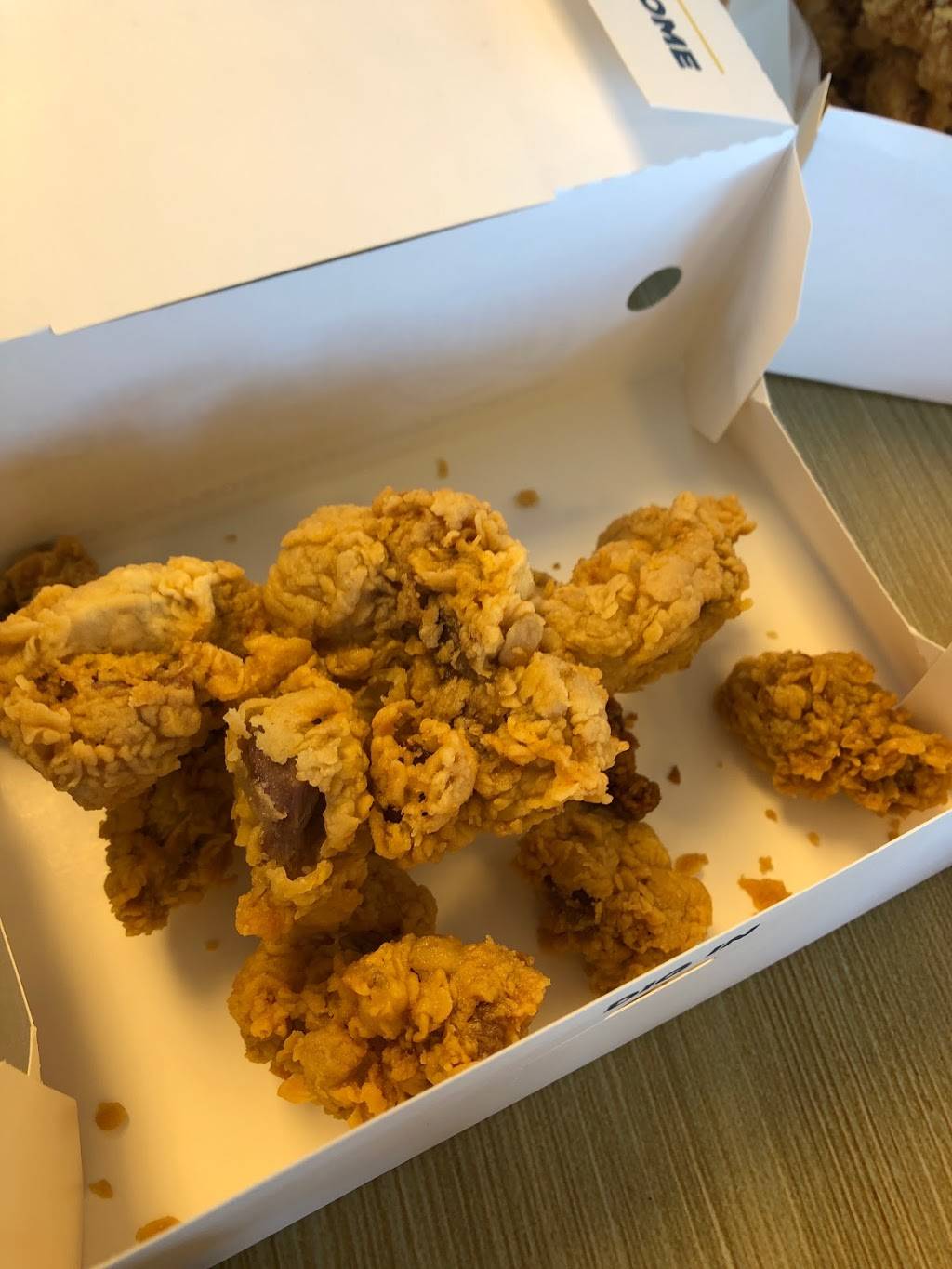 Churchs Chicken | restaurant | 502 S Belt Hwy, St Joseph, MO 64506, USA | 8166760899 OR +1 816-676-0899