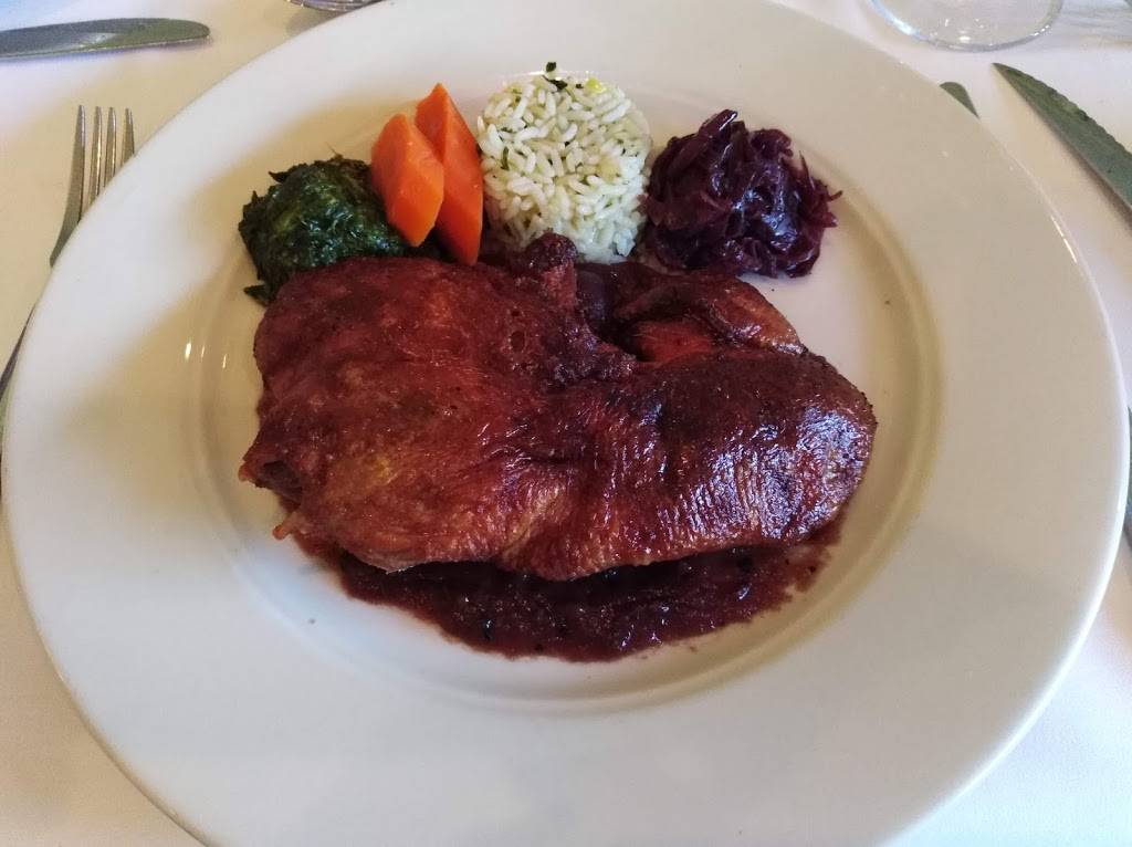 Roesslers Restaurant | restaurant | 2033 Vamo Way, Sarasota, FL 34238, USA | 9419665688 OR +1 941-966-5688