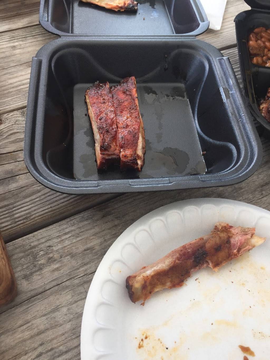 Mikes Bbq 101 | restaurant | 101900 Overseas Hwy, Key Largo, FL 33037, USA | 9546545259 OR +1 954-654-5259