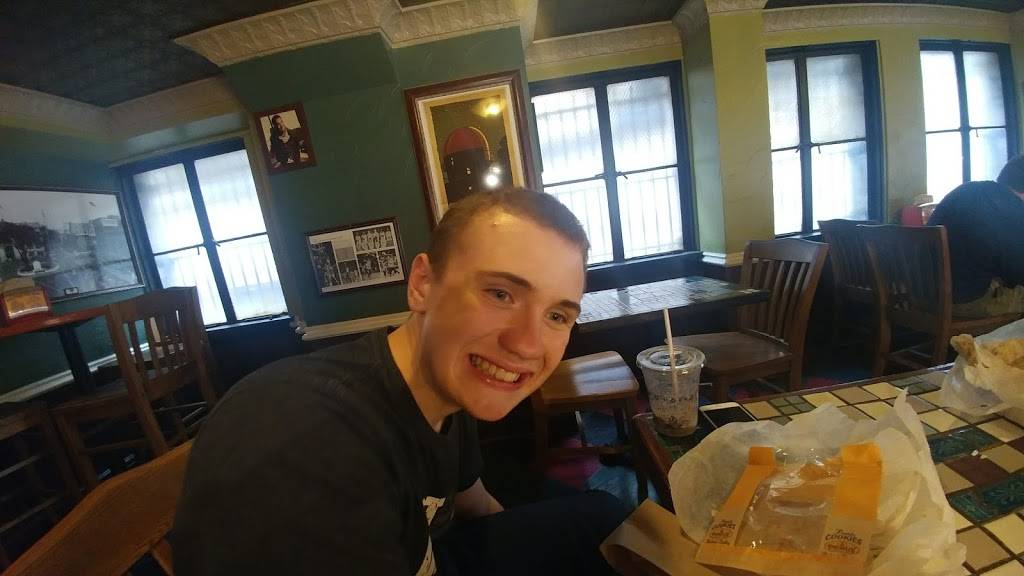 Potbelly Sandwich Shop | restaurant | 630 Davis St, Evanston, IL 60201, USA | 8473281800 OR +1 847-328-1800