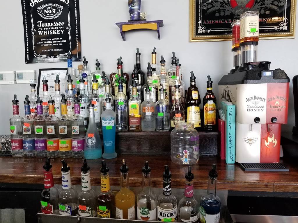 The Wing Company Hope Mills | restaurant | 6411 Camden Rd, Fayetteville, NC 28306, USA | 9107038009 OR +1 910-703-8009