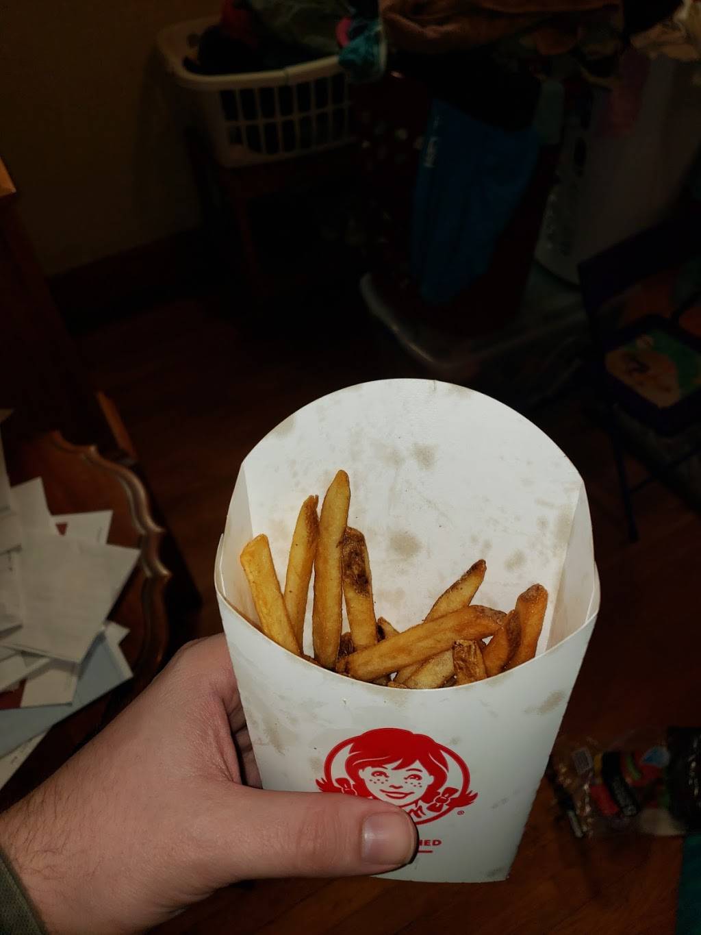 Wendys | restaurant | 9 Quaker Village Shopping Center, Leetsdale, PA 15056, USA | 4127499227 OR +1 412-749-9227