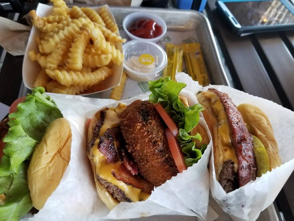Shake Shack | restaurant | 7427 San Pedro Ave, San Antonio, TX 78216, USA | 2102774770 OR +1 210-277-4770