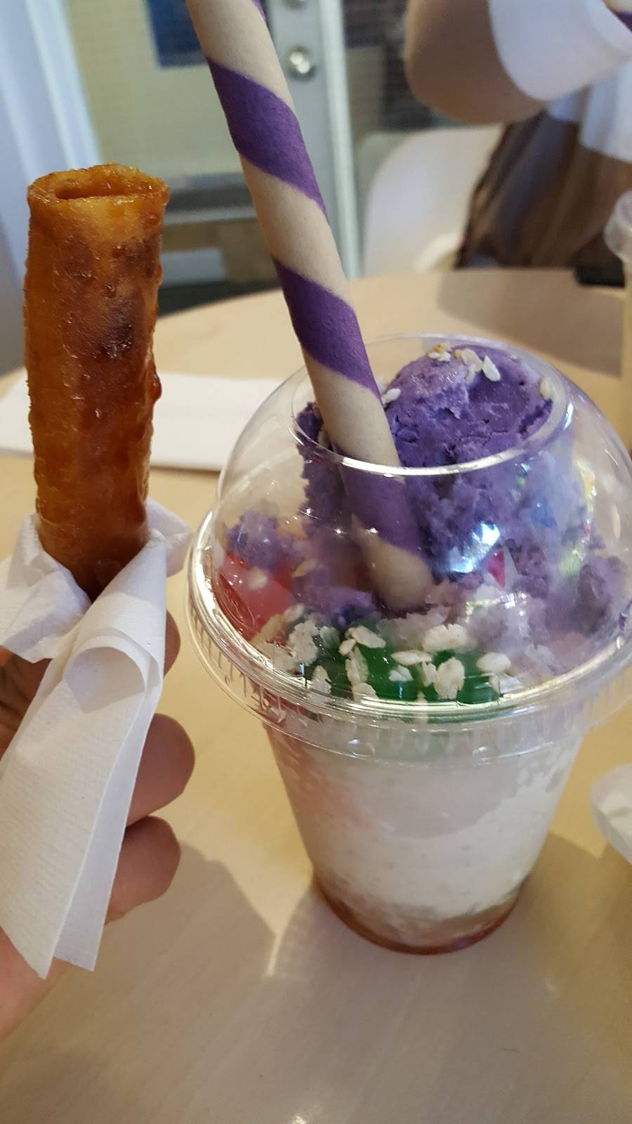 Chester Fried Chicken Express | restaurant | 23 Howard St, Toronto, ON M4X 1J6, Canada | 4169613025 OR +1 416-961-3025