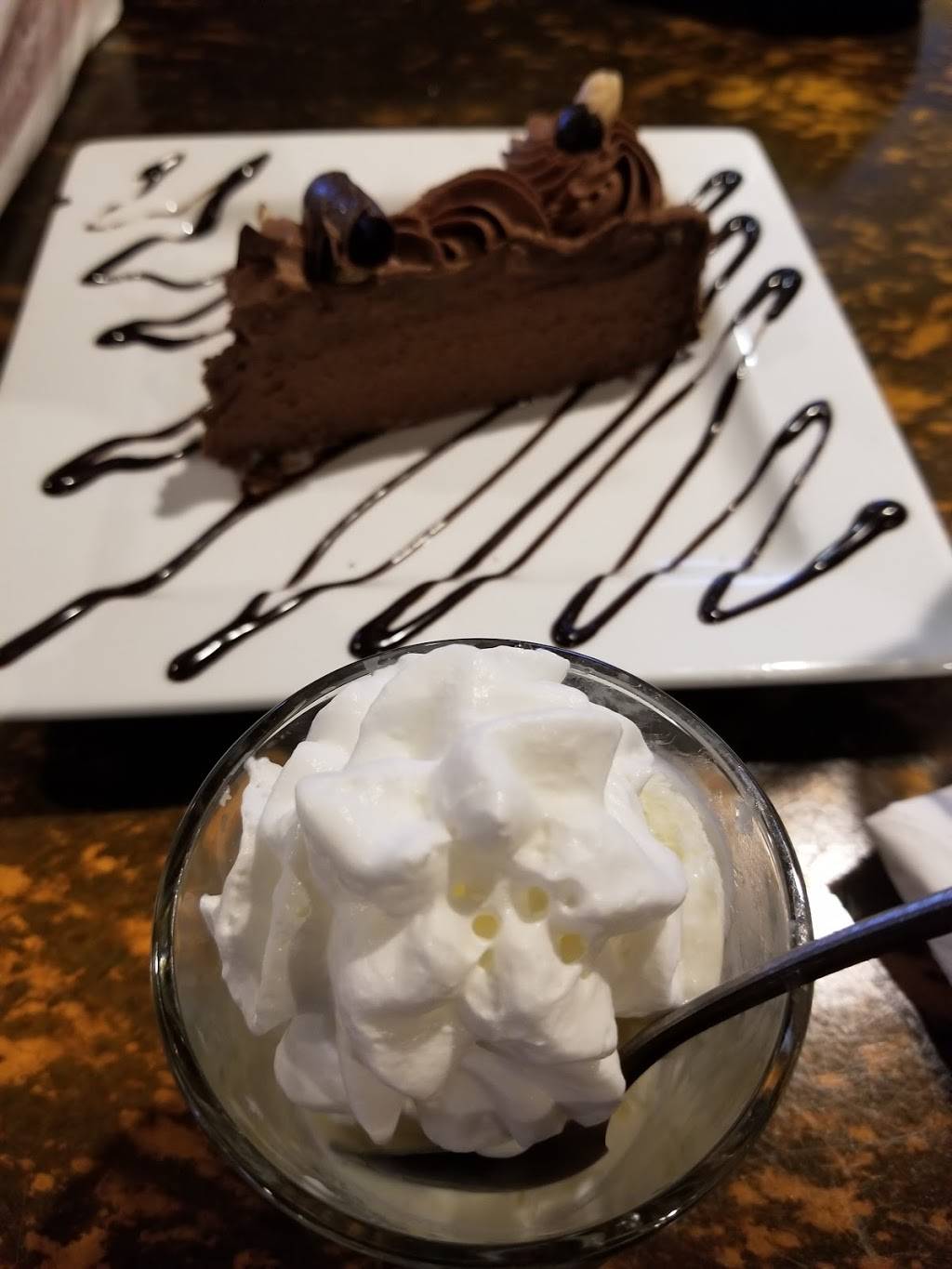 Antonios Pizza And Spaghetti | restaurant | 7401 W Ridgewood Dr, Parma, OH 44129, USA | 4408862511 OR +1 440-886-2511