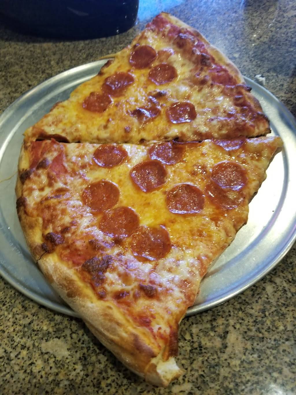 Mom & Doms Pizza | restaurant | 5025 Shawline St, San Diego, CA 92111, USA | 8582921511 OR +1 858-292-1511