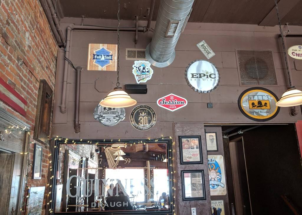 Mikes Bar & Grille | restaurant | 130 Front St, Berea, OH 44017, USA | 4402342300 OR +1 440-234-2300