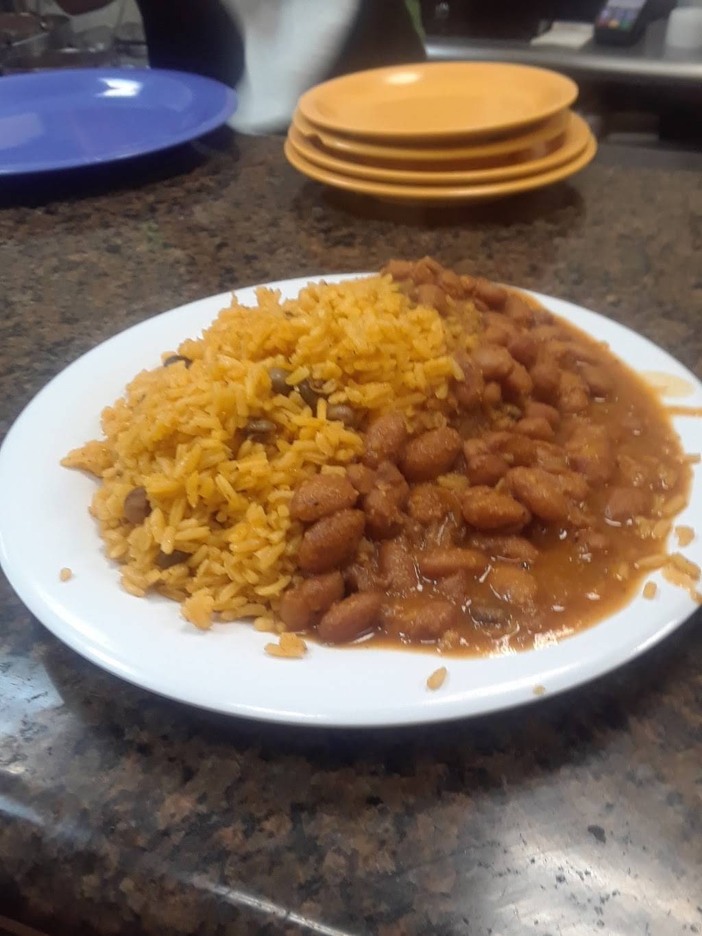 La Isla | restaurant | 293 Broadway, Brooklyn, NY 11211, USA | 7183871605 OR +1 718-387-1605