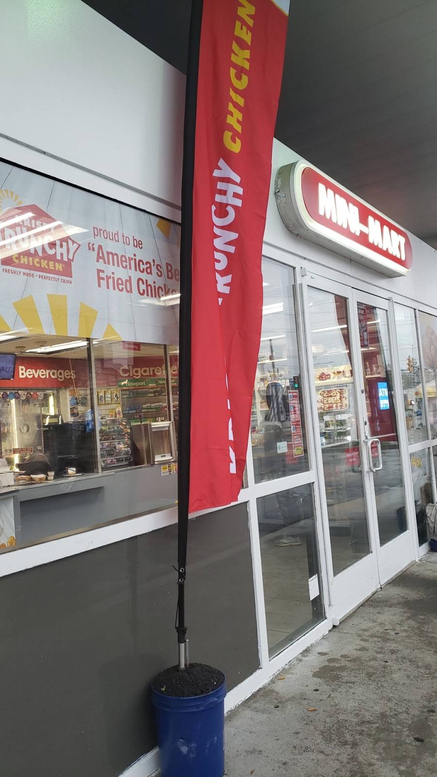 Krispy krunchy chicken | restaurant | 729 Highland Ave, Chester, PA 19013, USA | 4844839669 OR +1 484-483-9669