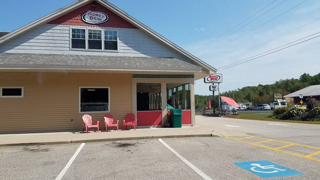 Honey Dew Donuts | bakery | 471 NH-11, Farmington, NH 03835, USA | 6037553233 OR +1 603-755-3233