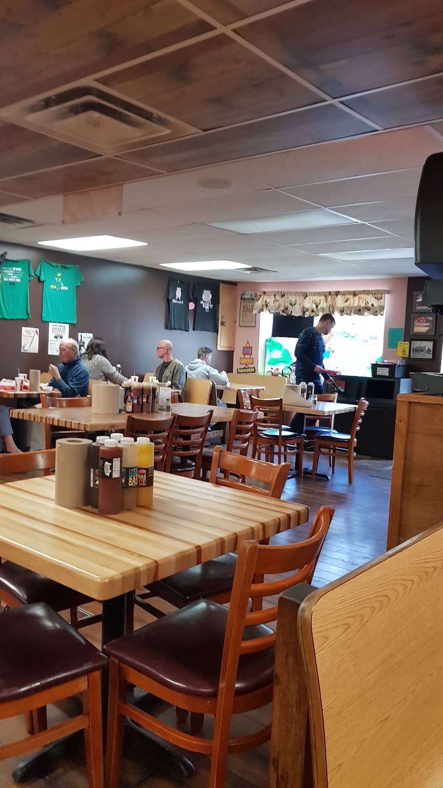 Due South BBQ | restaurant | 1465 Roanoke St, Christiansburg, VA 24073, USA | 5403812922 OR +1 540-381-2922