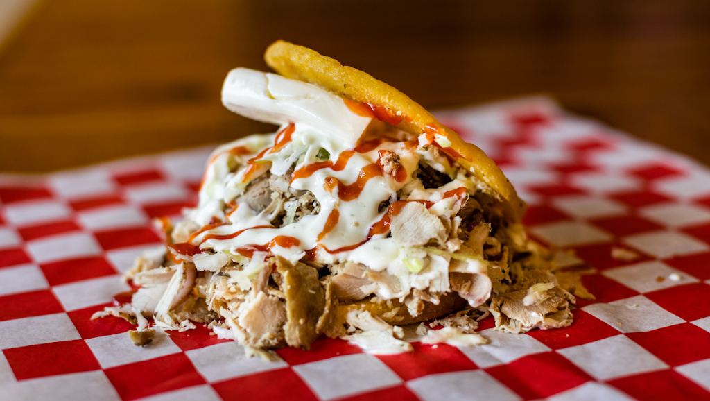 La Coriana | restaurant | 3655 NW 107th Ave, Doral, FL 33178, USA | 3055926191 OR +1 305-592-6191