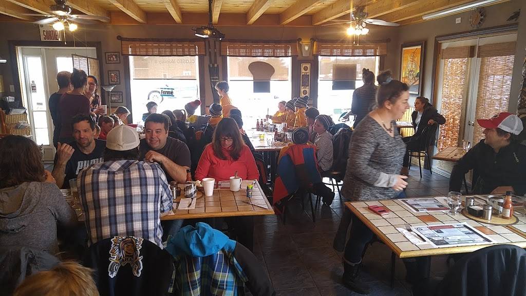 Restaurant La Chouette | restaurant | 56 Rue Desjardins, Ripon, QC J0V 1V0, Canada | 8199831040 OR +1 819-983-1040
