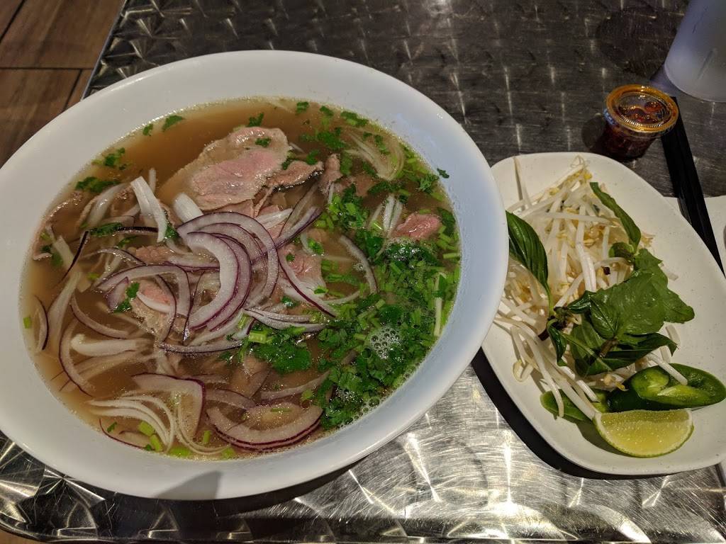 Nom Nom Noodles | meal takeaway | 1635 Eldridge Pkwy #400, Houston, TX 77077, USA | 2814976028 OR +1 281-497-6028