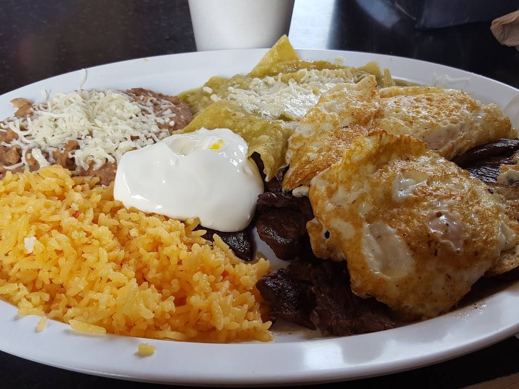 The Crazy Burrito | restaurant | 7516 Cass Avenue, Darien, IL 60561, USA | 6309680930 OR +1 630-968-0930