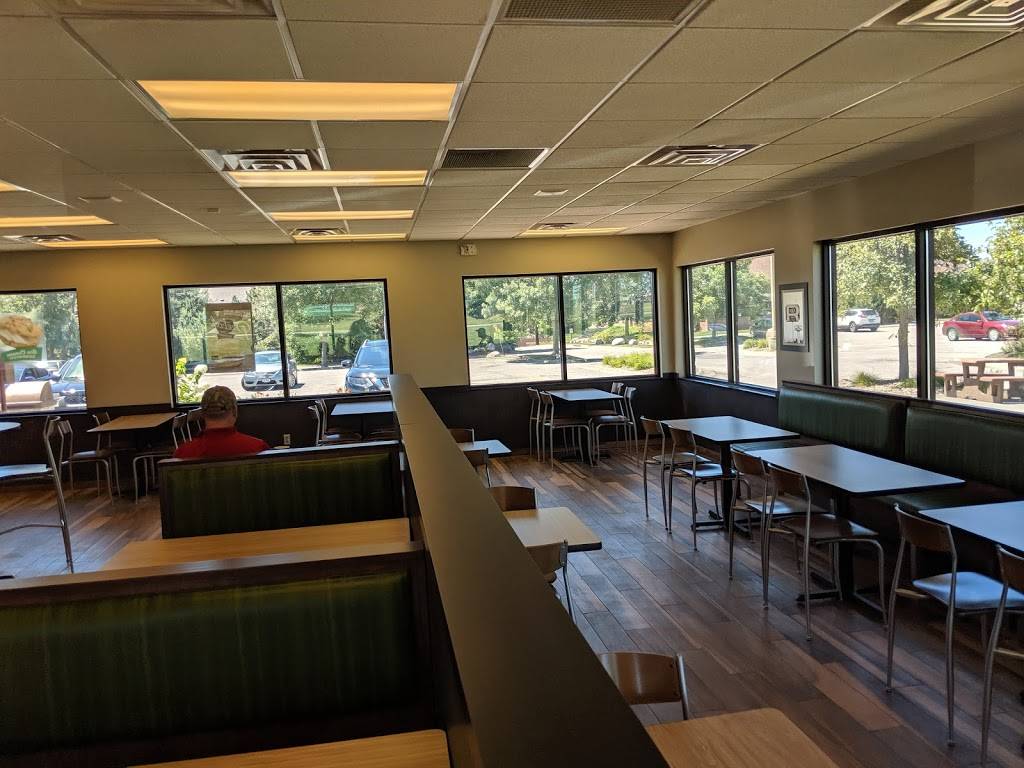 Runza Restaurant | restaurant | 8330 Northwoods Dr, Lincoln, NE 68505, USA | 4024886808 OR +1 402-488-6808