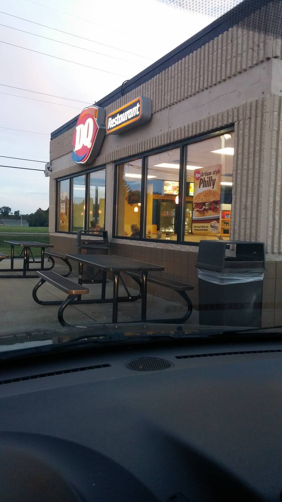 Dairy Queen | restaurant | 490 Central Ave, Carlisle, OH 45005, USA | 9377432700 OR +1 937-743-2700