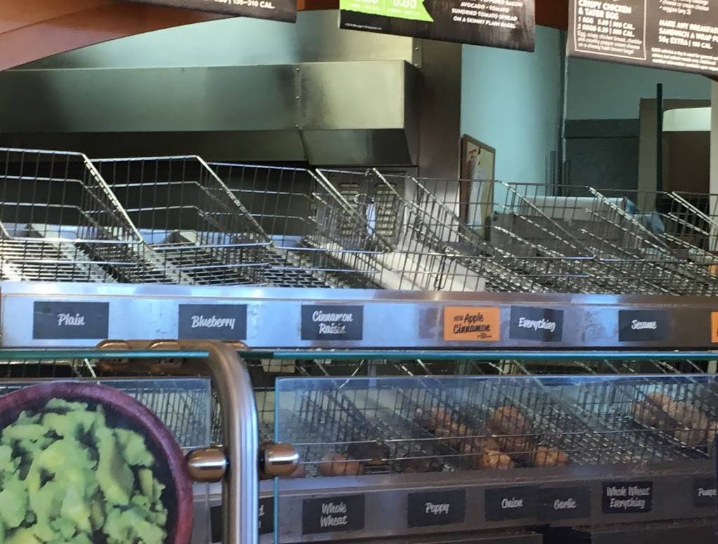 Brueggers Bagels | bakery | 180 South Union Blvd Suite 101, Lakewood, CO 80228, USA | 3039899393 OR +1 303-989-9393