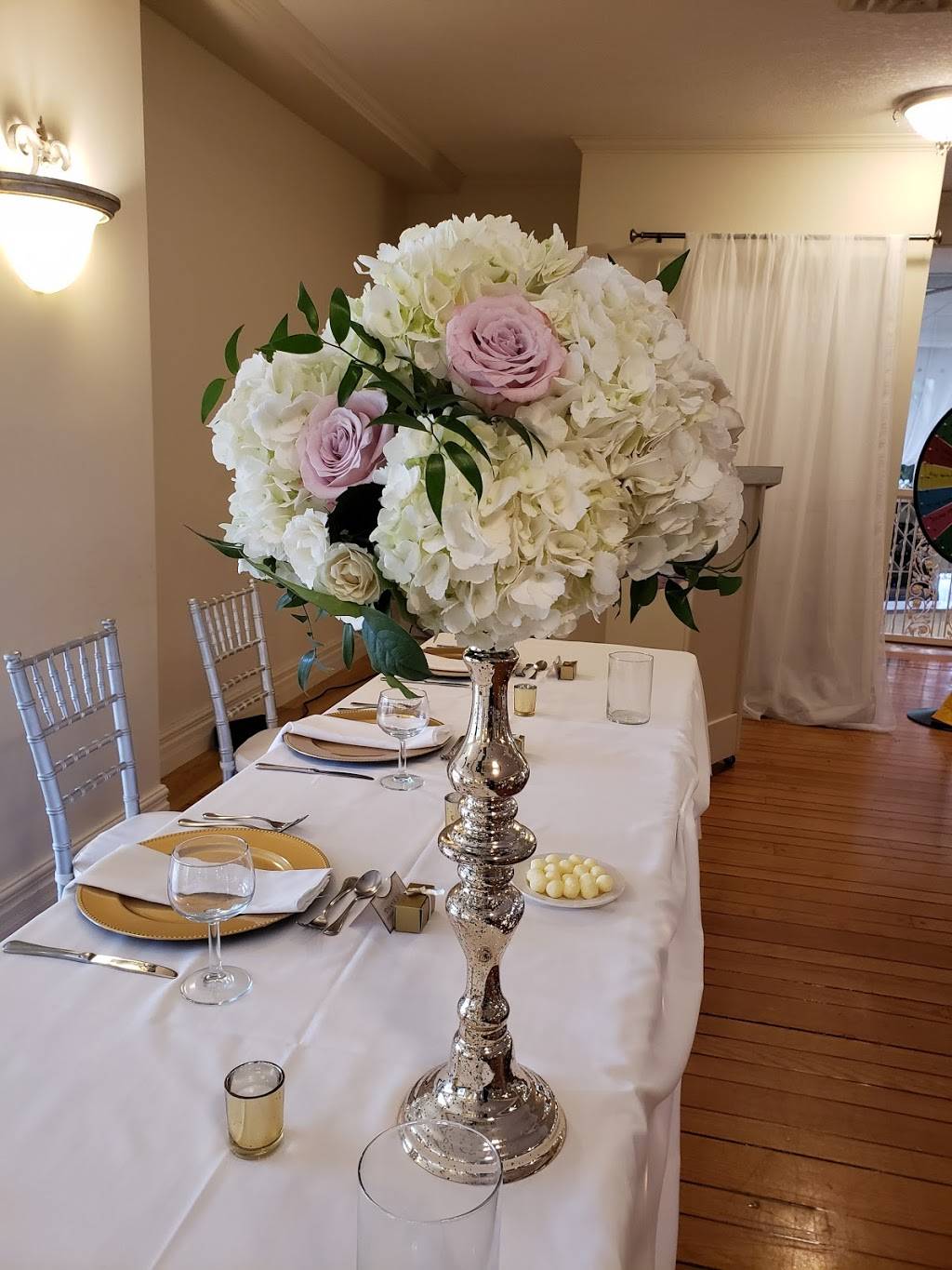 The Pines | restaurant | 115 Fountain St S, Cambridge, ON N3H 1J2, Canada | 5196500412 OR +1 519-650-0412