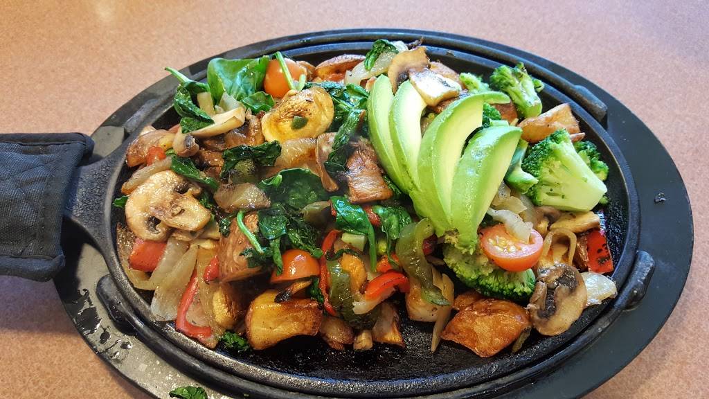 Dennys | restaurant | 20242 CA-18, Apple Valley, CA 92307, USA | 7609461548 OR +1 760-946-1548