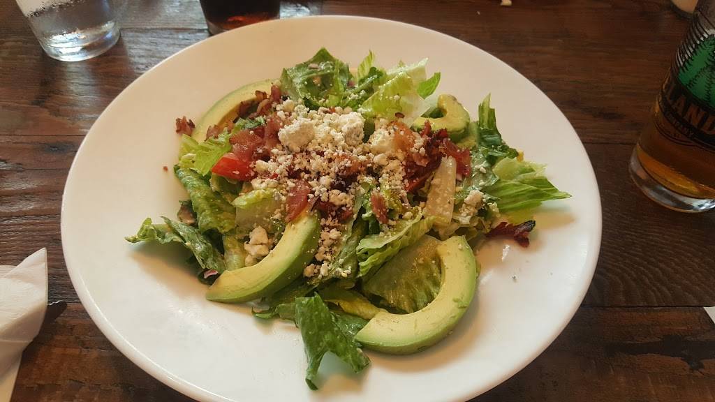 Wingcraft Kitchen & Beer Bar | restaurant | 2010 Baltic Ave, Atlantic City, NJ 08401, USA | 6095412799 OR +1 609-541-2799