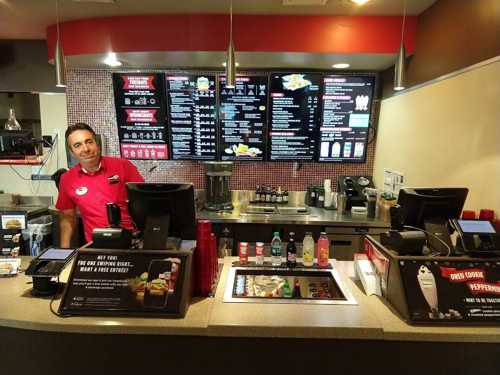 Smashburger | restaurant | 7610 Hazard Center Dr Ste 507, San Diego, CA 92108, USA | 6193598333 OR +1 619-359-8333