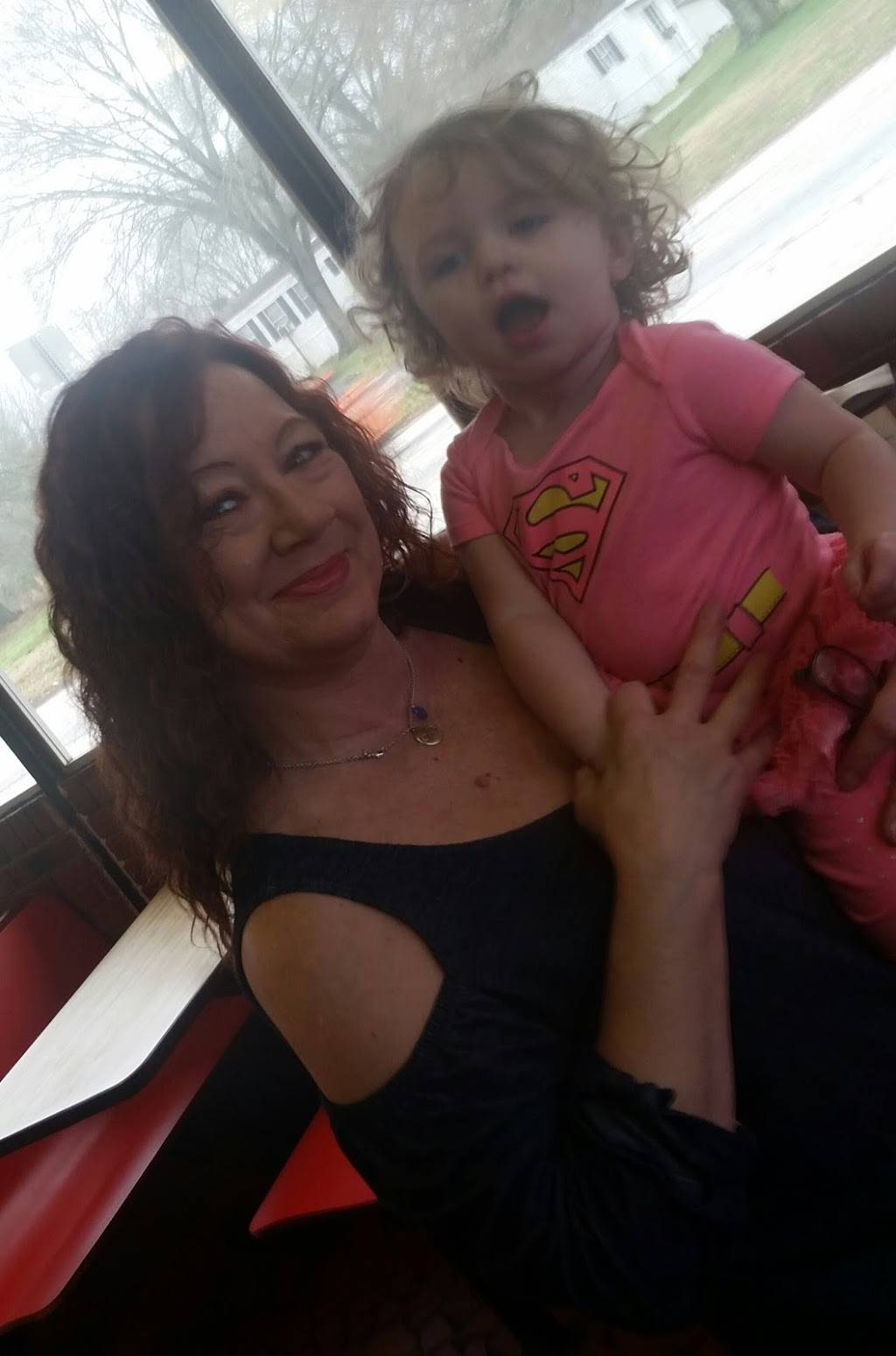 Clock Drive In | restaurant | 2816, 15835 US-221, Enoree, SC 29335, USA | 8649696567 OR +1 864-969-6567