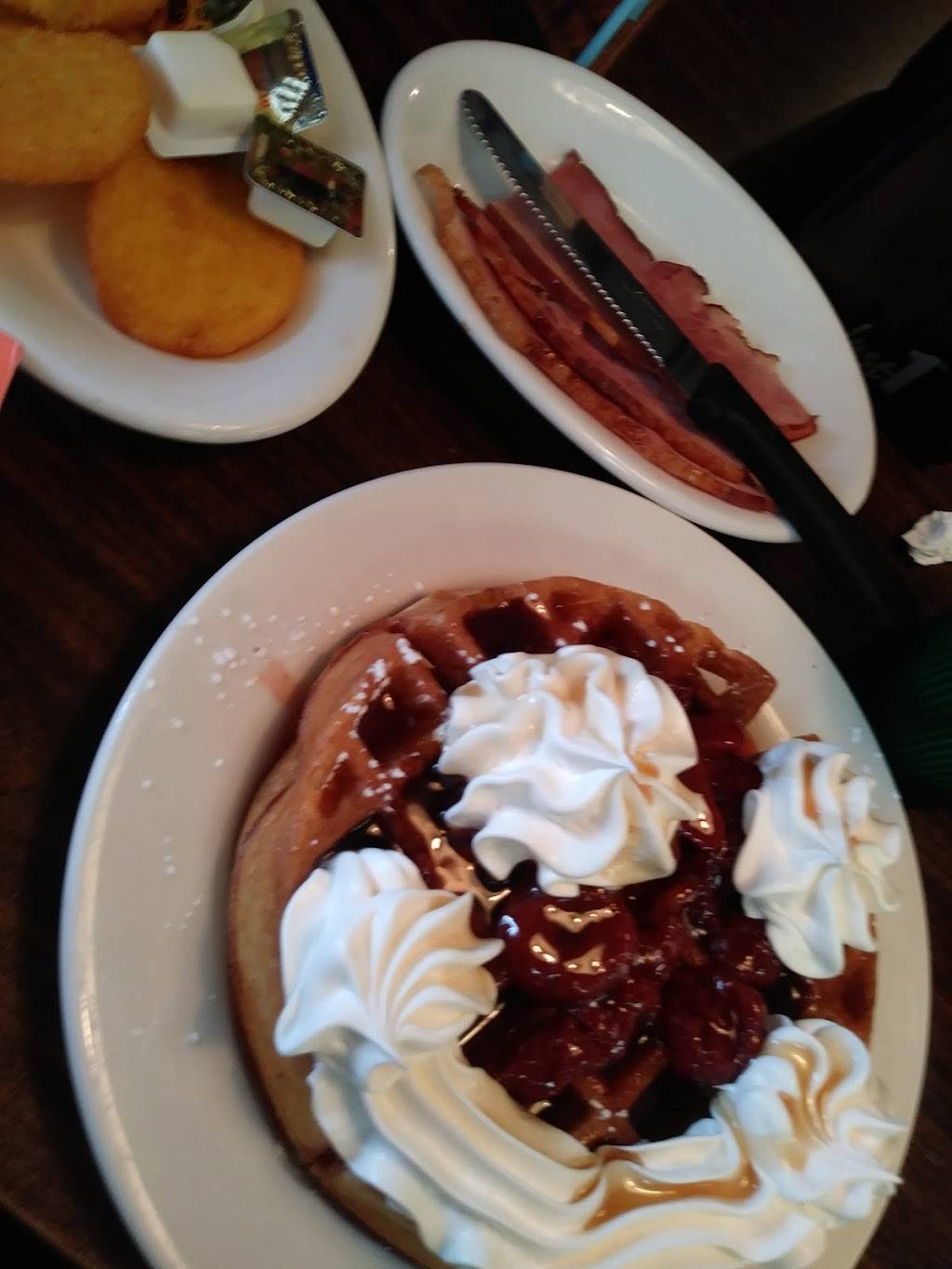 Bill & Marys Diner & Creative Catering | restaurant | 1022 N Main St, North Canton, OH 44720, USA | 3304949036 OR +1 330-494-9036