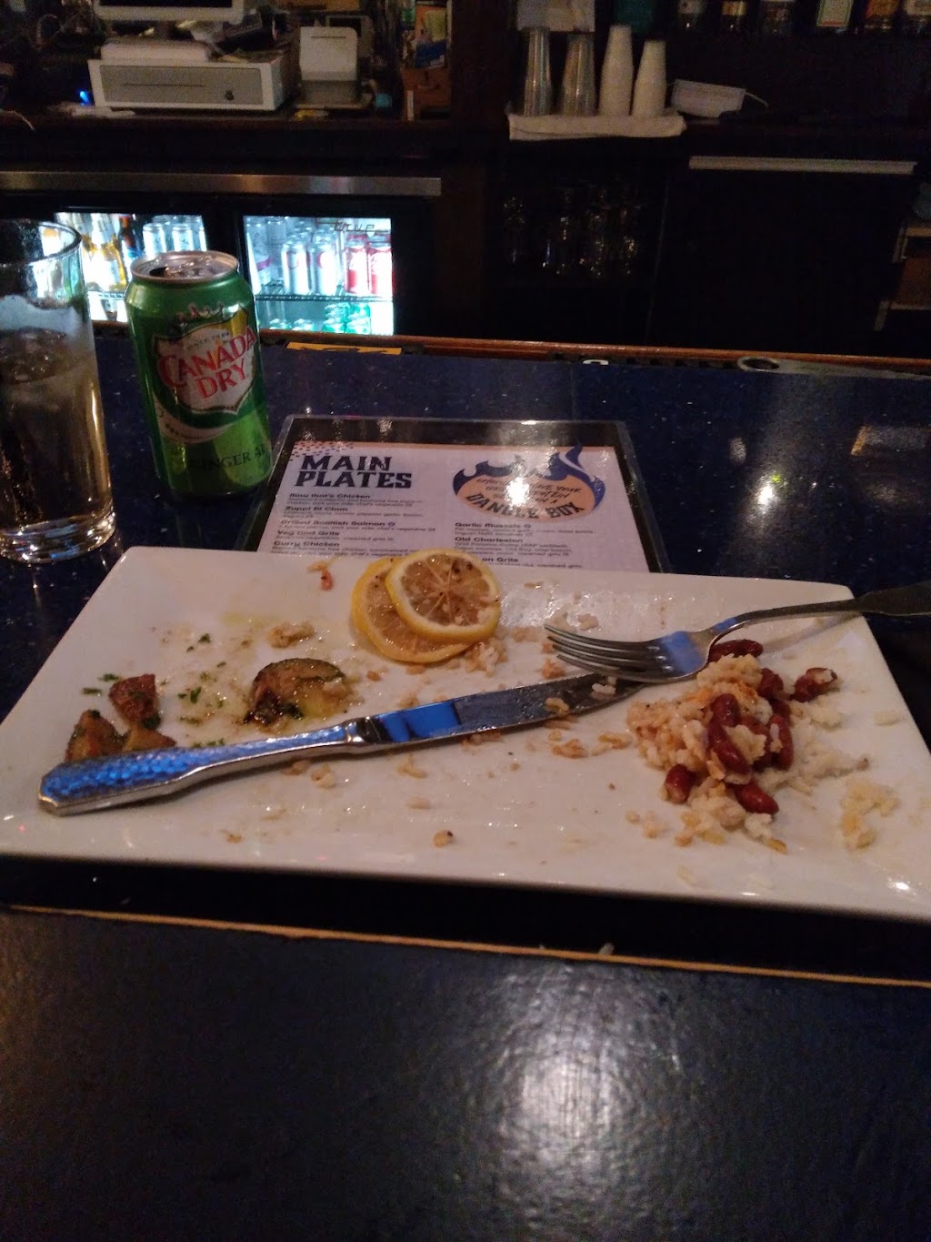 Dangles Bar & Grill | restaurant | 259 Orange St, New Haven, CT 06510, USA | 2038892912 OR +1 203-889-2912