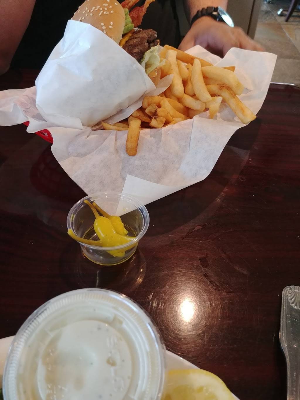 Johnnys Burgers | restaurant | 2029 E First St, Santa Ana, CA 92705, USA | 7145436078 OR +1 714-543-6078