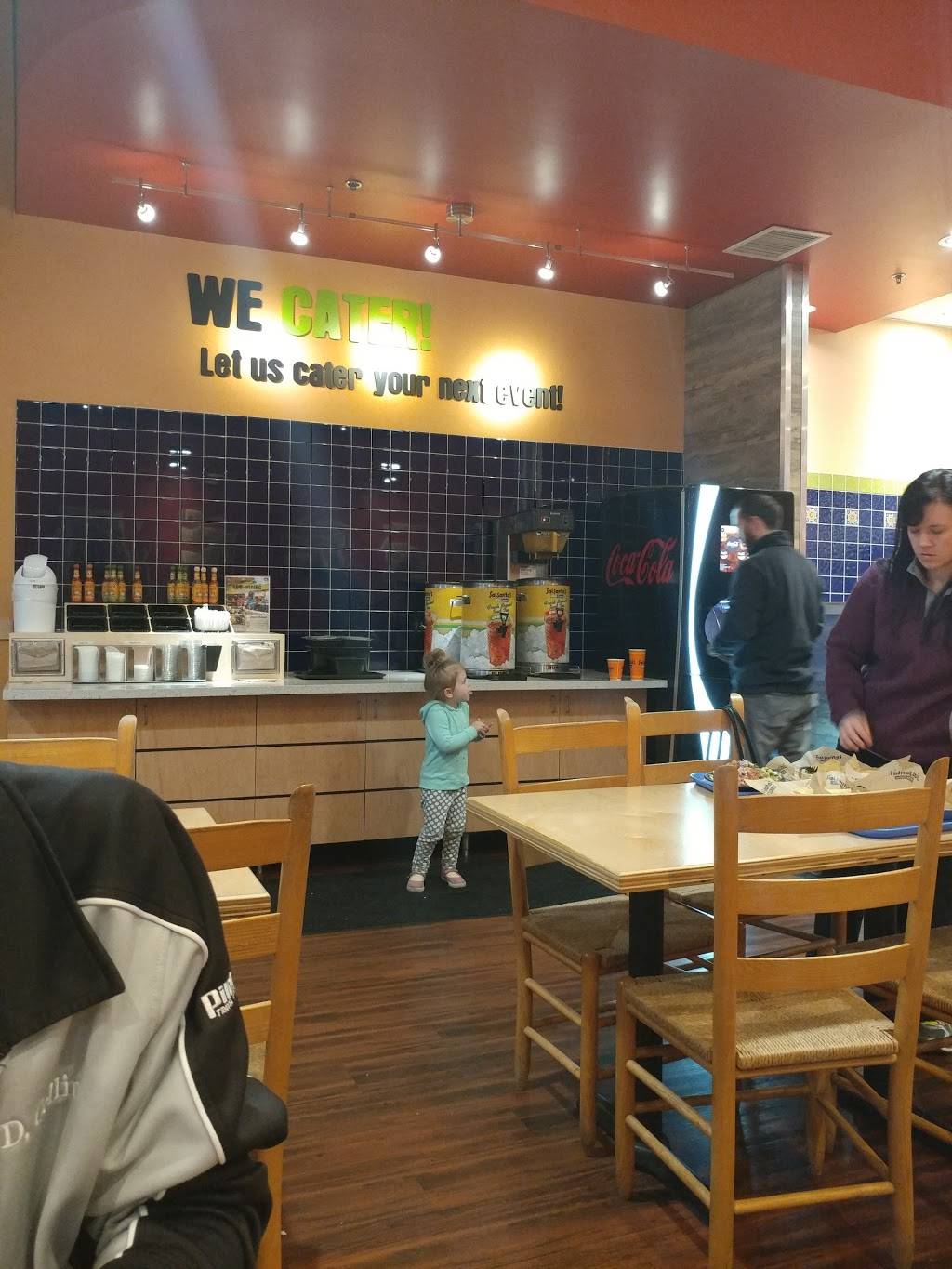 Salsaritas Fresh Mexican Grill | restaurant | 2115 Gunbarrel Rd, Chattanooga, TN 37421, USA | 4238947144 OR +1 423-894-7144