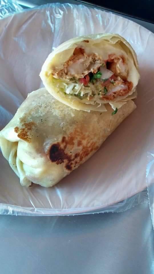 Tacos La Esquina Pescado Y Camarón | restaurant | Av Caoba 47c, El Refugio, Redondo, B.C., Mexico | 016641826306 OR +52 664 182 6306