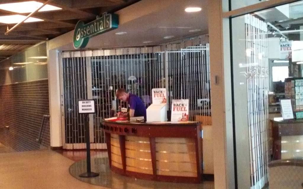 Maucker Union | restaurant | 063 Sabin-Maucker, Cedar Falls, IA 50614, USA | 3192732256 OR +1 319-273-2256