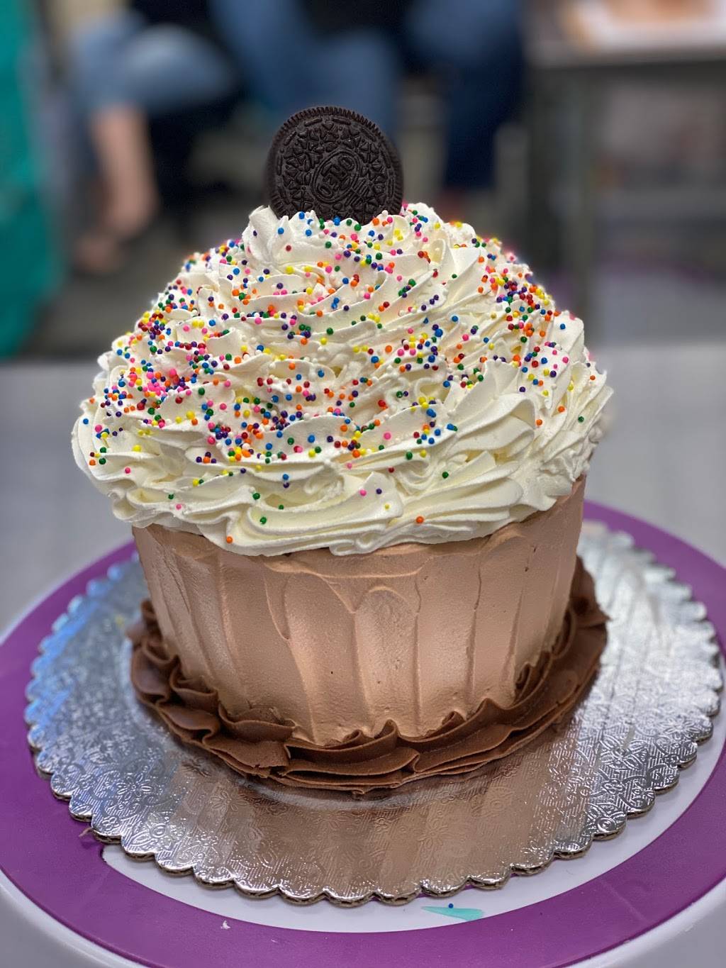 Our Sweet Lil Cakery | restaurant | 10501 E Seven Generations Way #131, Tucson, AZ 85747, USA | 5202881969 OR +1 520-288-1969