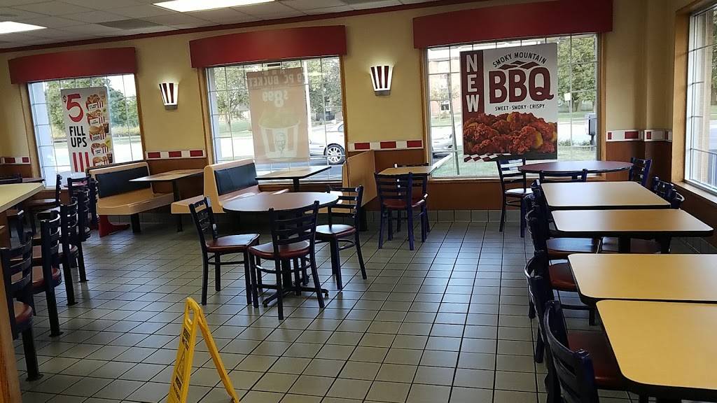 KFC | restaurant | 872 N York St, Elmhurst, IL 60126, USA | 6308325141 OR +1 630-832-5141