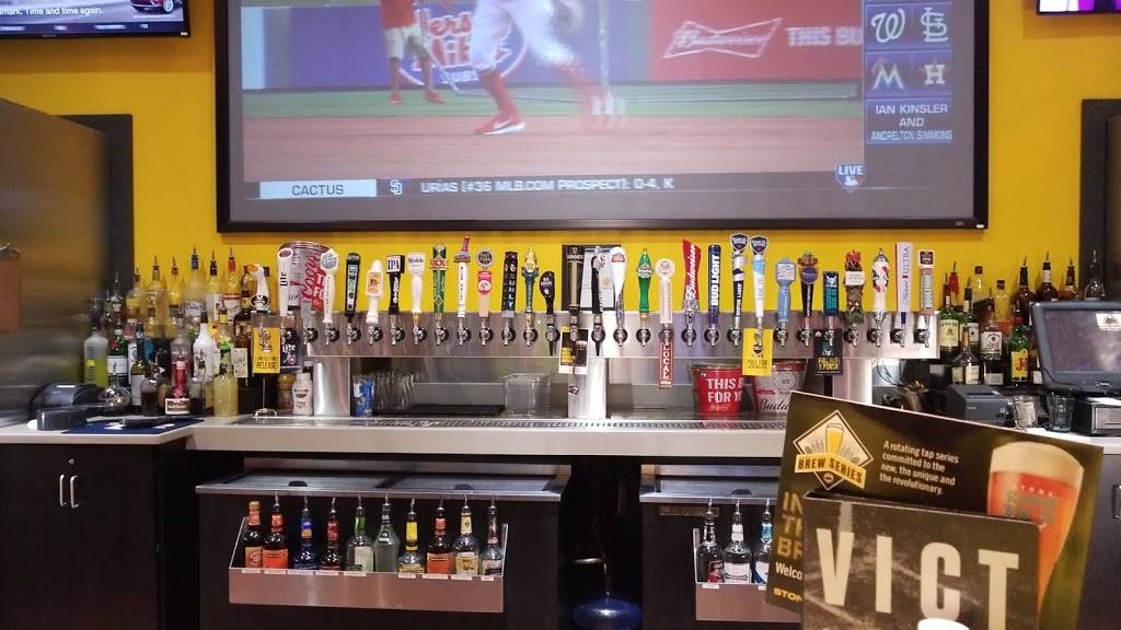 Buffalo Wild Wings | meal takeaway | 2500 Corridor Way Suite 1, Coralville, IA 52241, USA | 3193389464 OR +1 319-338-9464